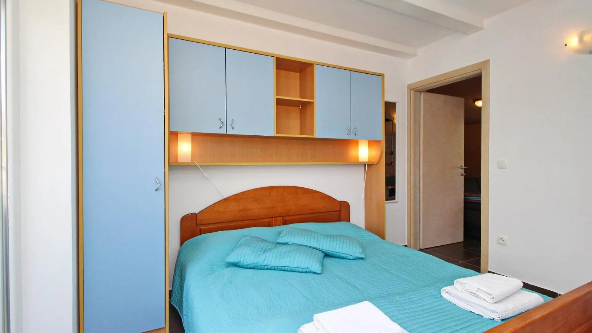 Apartments Osmanovic Baška 0*,  Croazia